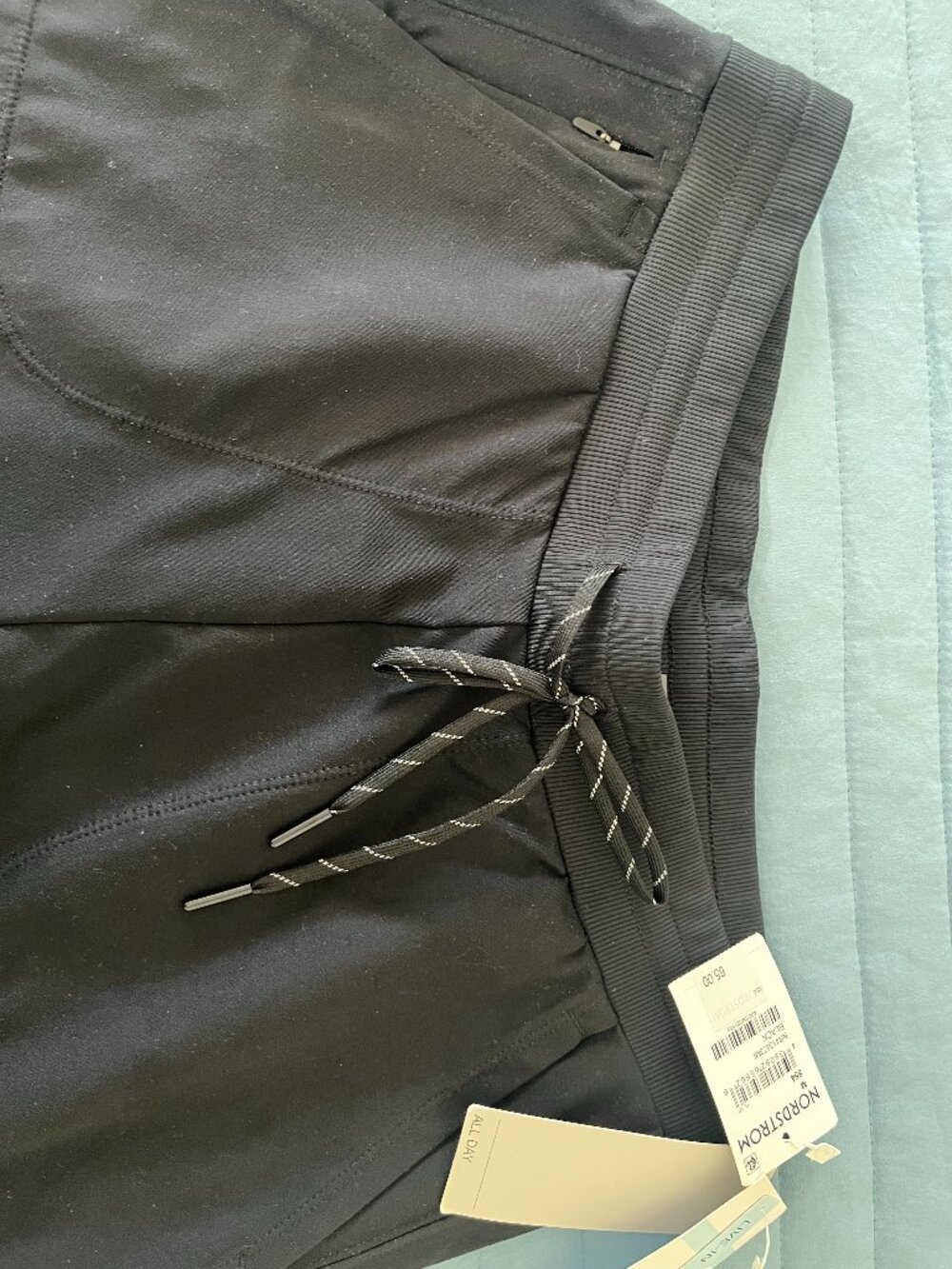 NWT Zella Live in Pocket Joggers in Black